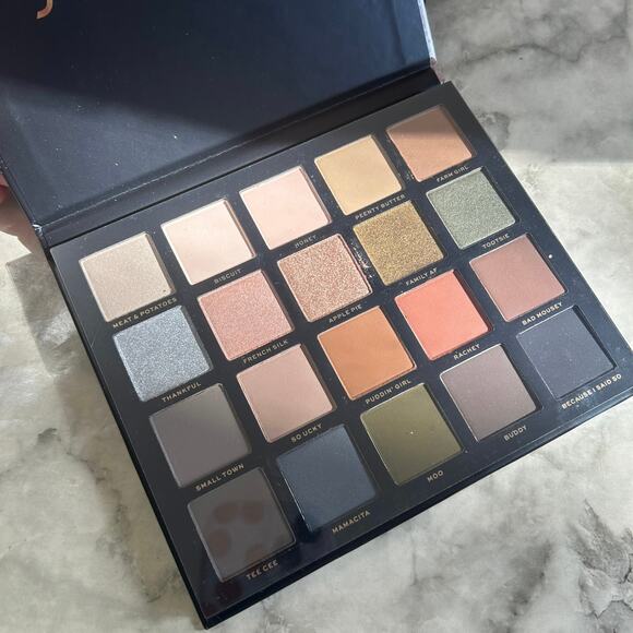 Jaclyn Hill Luxe Legacy Palette